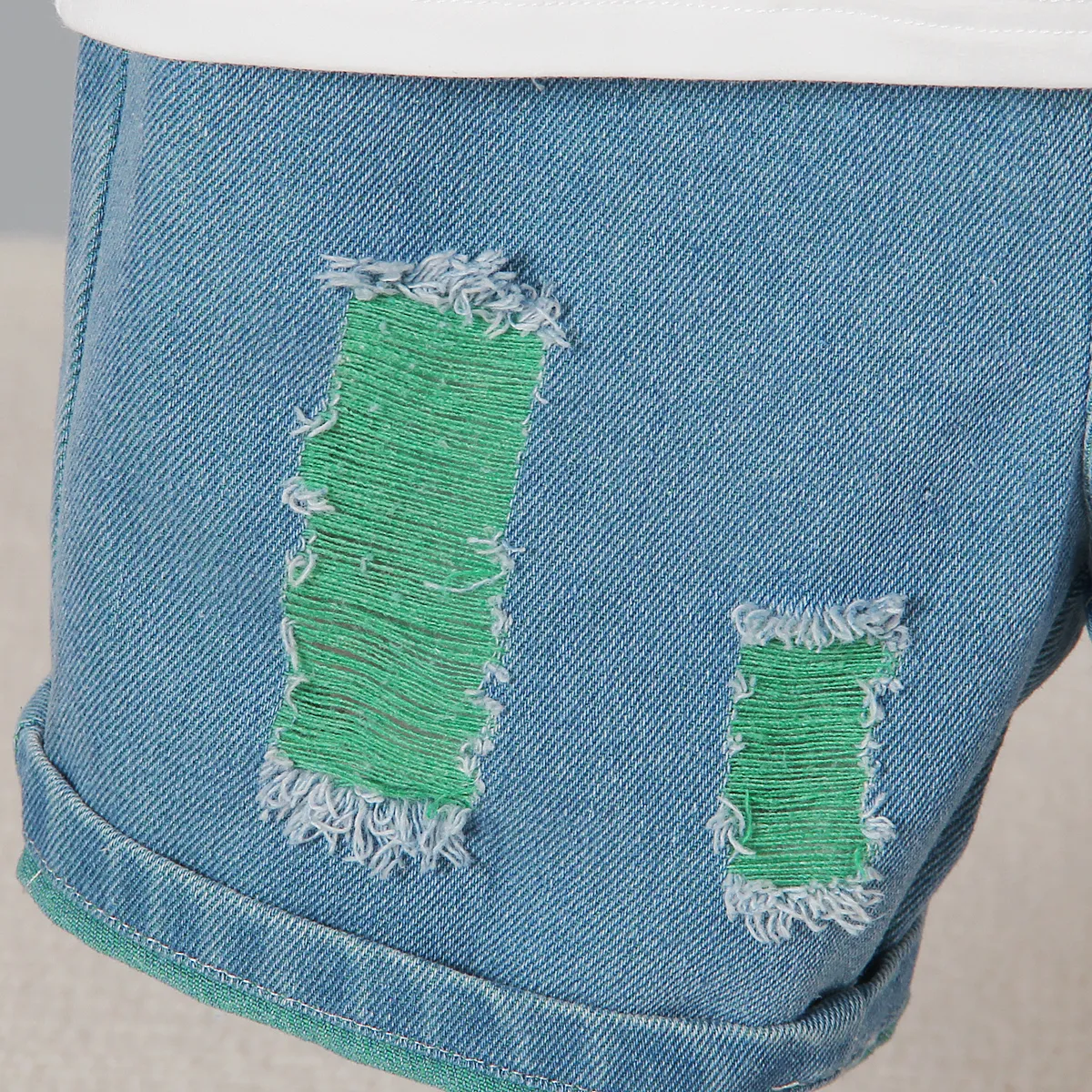2pcs Toddler Boy Shark Letter Print Short-sleeve Cotton Tee and Cotton Ripped Denim Shorts Set White big image 1