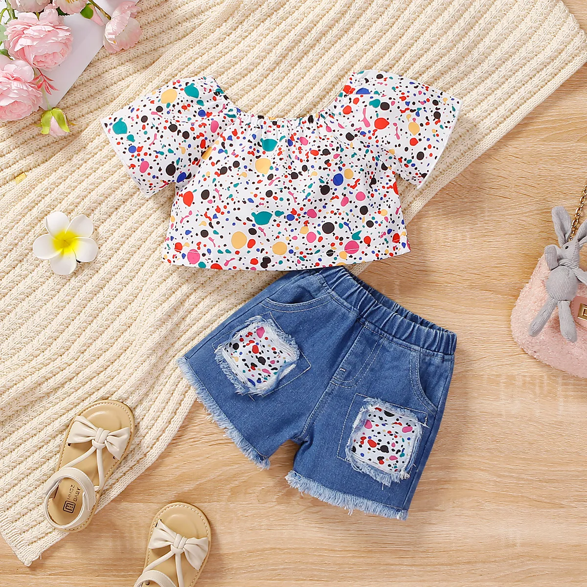2pcs Baby Girl Allover Polka Dots Print Short-sleeve Top And 95% Cotton Ripped Denim Shorts Set