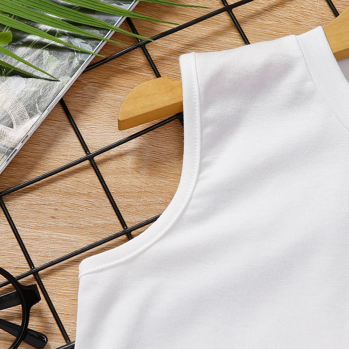 2pcs Toddler Boy Ripped Tank Top and Ripped Denim Shorts Set  White image 3
