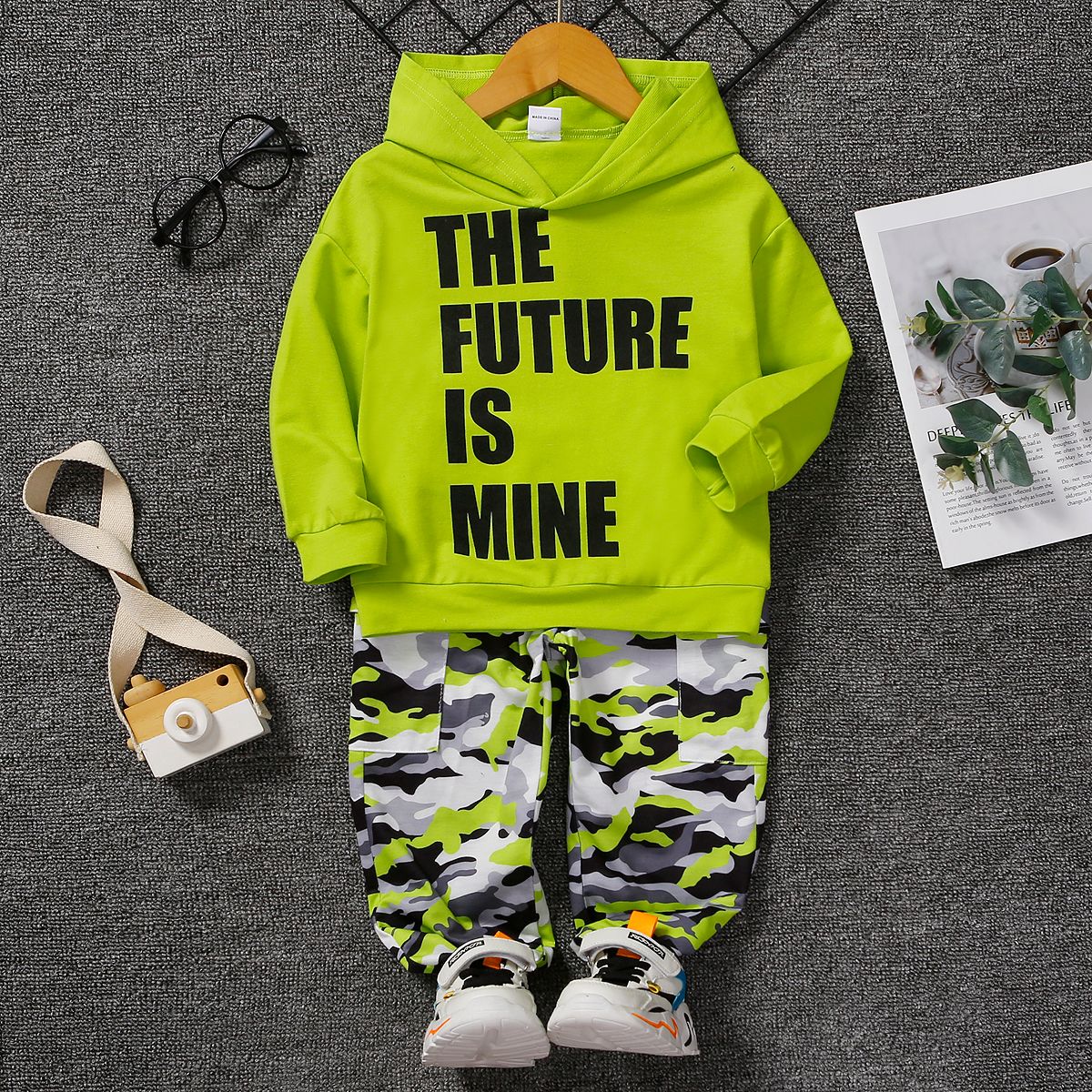 

2pcs Toddler Boy Avant-garde Letter and Camo Print Long Sleeves Hoodie Sets