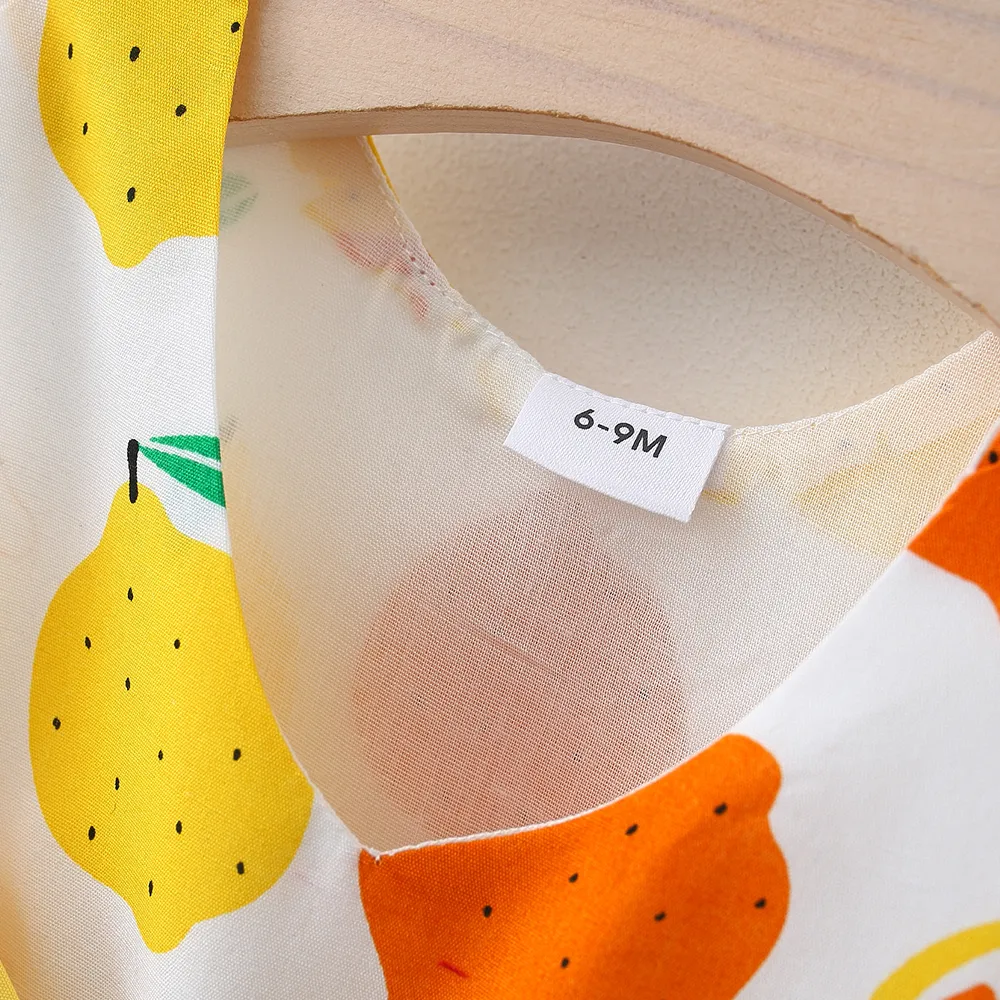 100 ٪ قطن قطعتان طفلة في جميع أنحاء الليمون بطباعة الخامس الرقبة بلا أكمام فستان Bowknot مع مجموعة قبعة أبيض big image 1