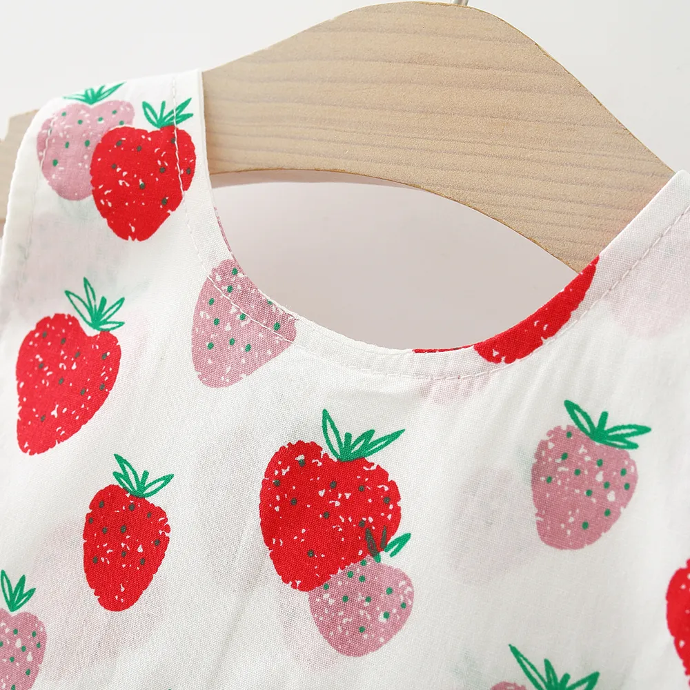 100% Cotton 2pcs Baby Girl All Over Red Strawberry Print Sleeveless Bowknot Dress with Hat Set Red big image 1