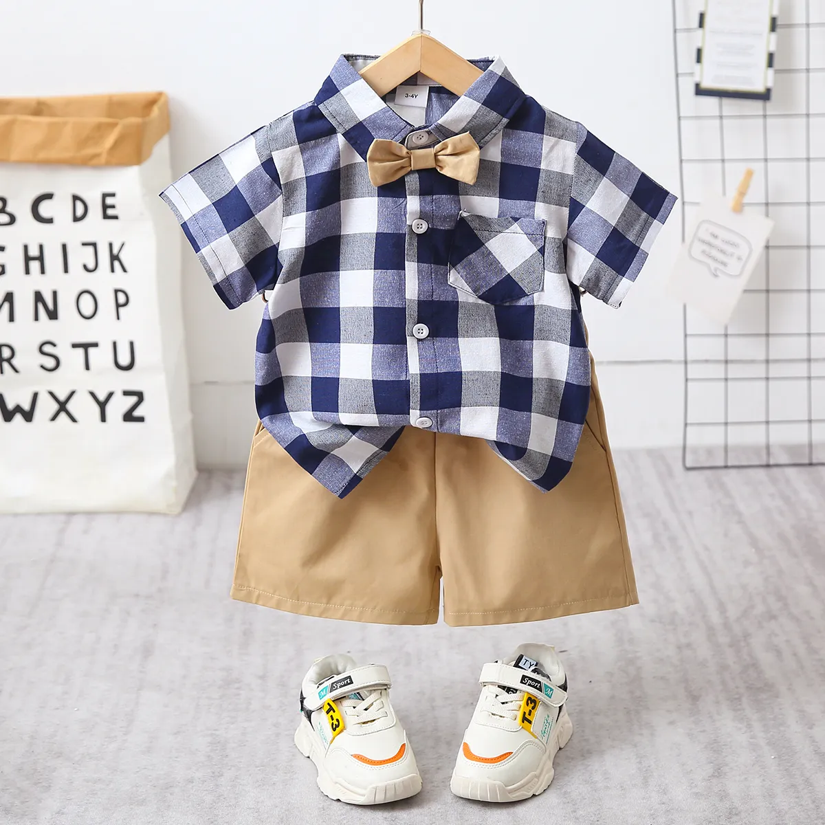 2pcs Toddler Boy Casual Plaid Shirt & Khaki Shorts Set
