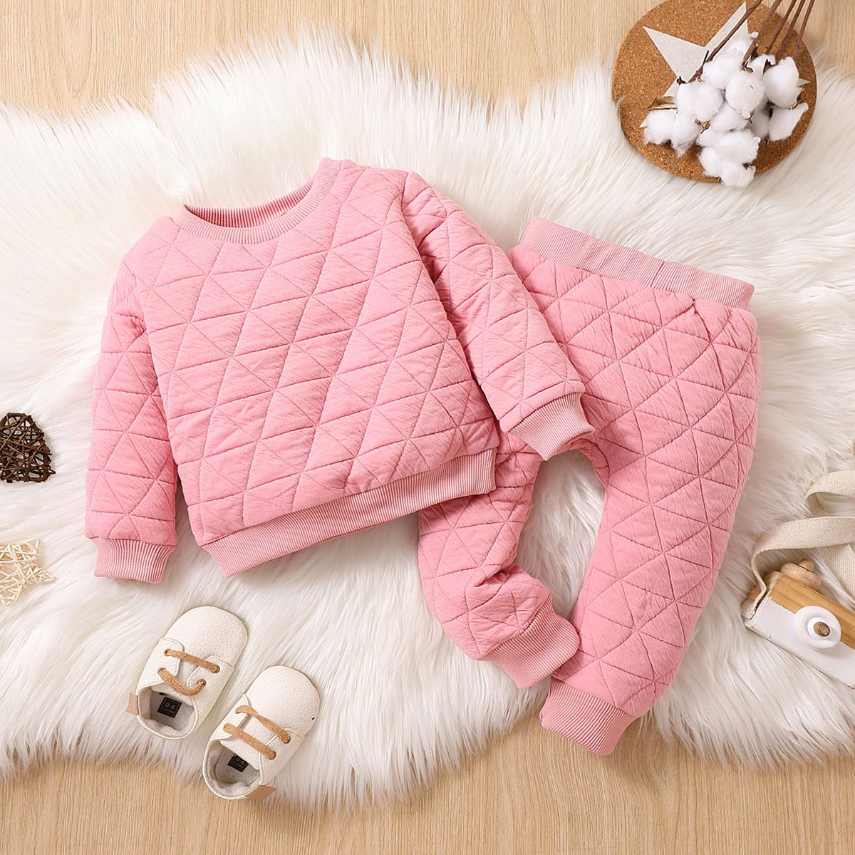 

2pcs Baby Boy/Girl Solid Thickened Quilted Long-sleeve Set