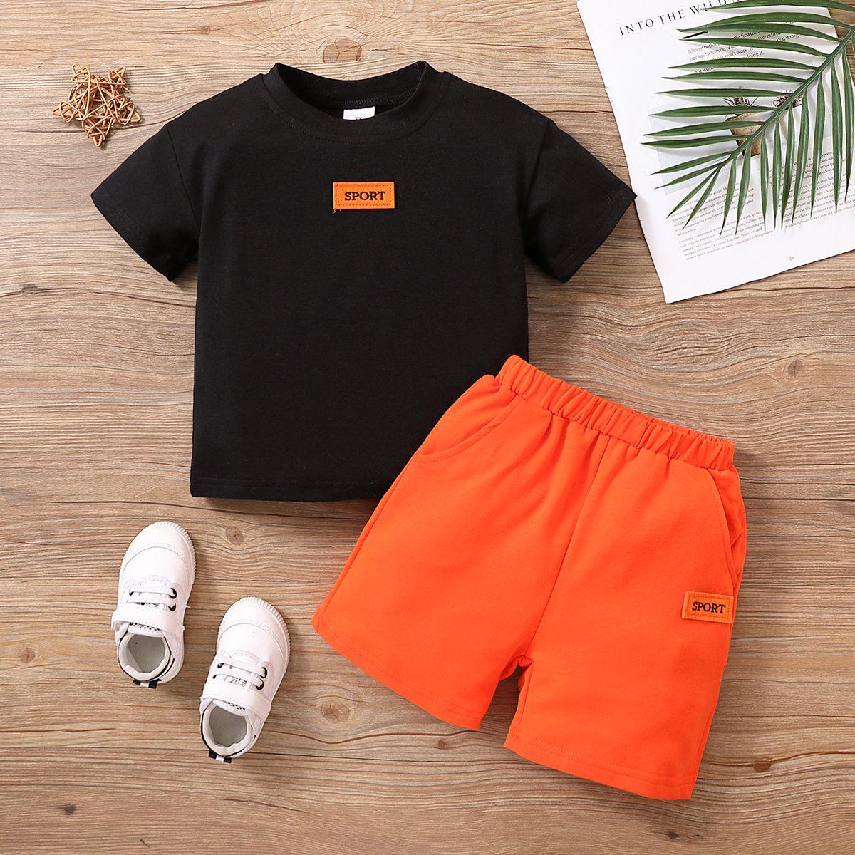 

2pcs Toddler Boy Basic Patch Embroidered Tee and Shorts Set