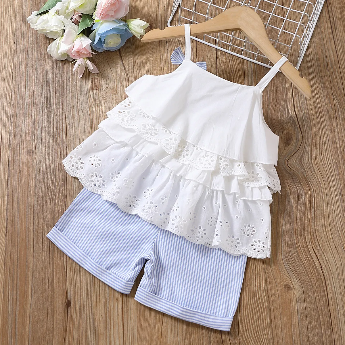 2pcs Toddler Girl Sweet 100% Cotton Bowknot Design Layered Camisole and Stripe Shorts Set White big image 1