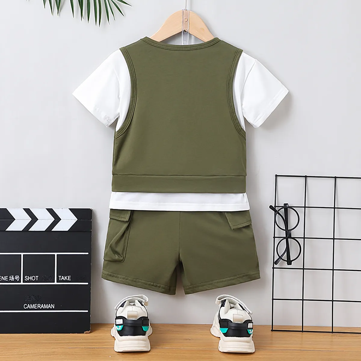 2 pezzi Bambino piccolo Ragazzo A pizzo sfrangiato Avant-garde set di t-shirt Verde Militare big image 1