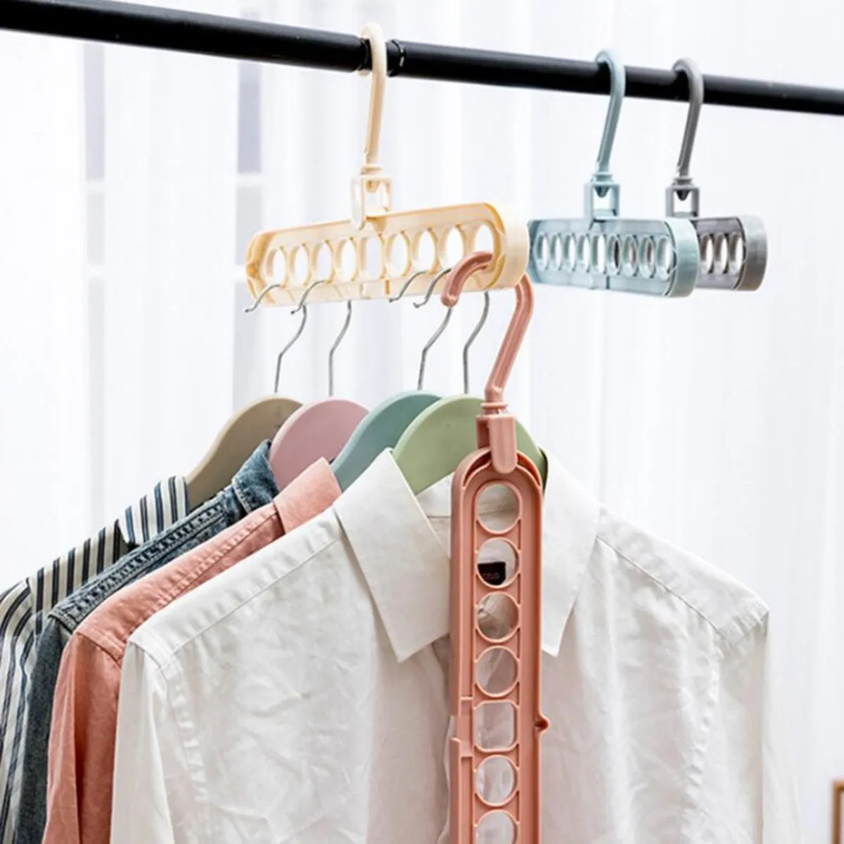 Magic Multi-Port Hangers Multifunction Space Saving Plastic Clothes Rack Drying Hanger Storage Rack White image 4