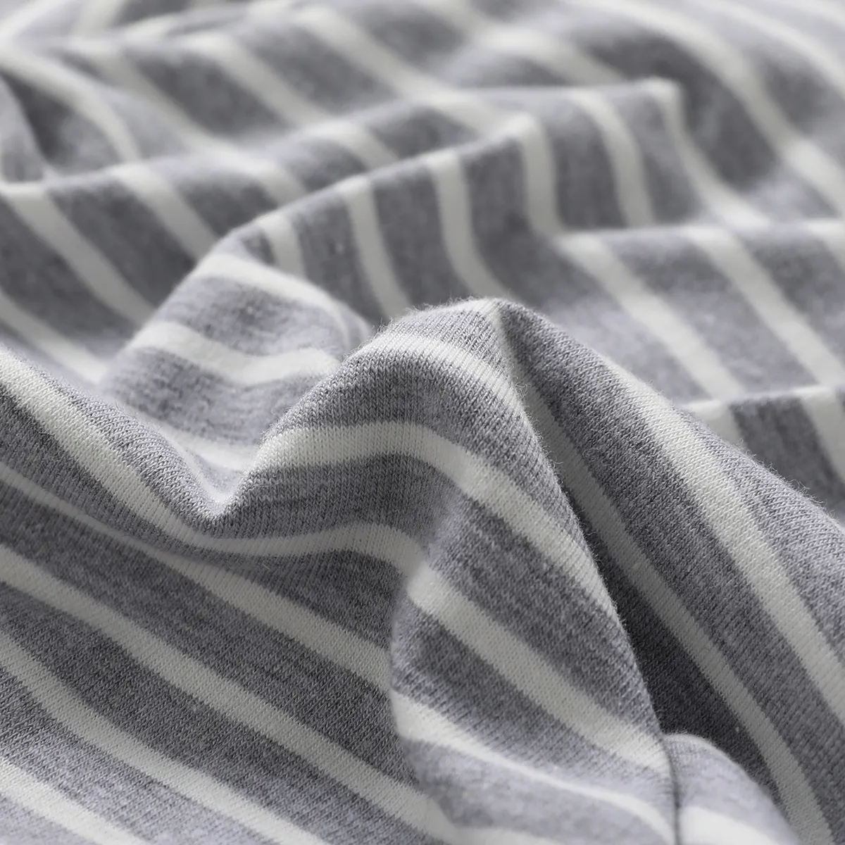 2pcs Baby 95% Cotton Long-sleeve All Over Striped Pullover and Trousers Set Light Grey image 3