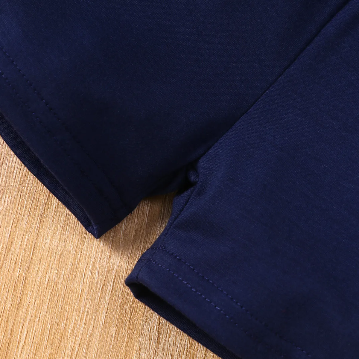 2 unidades Criança Menino Costuras de tecido Clássico conjuntos de camisetas Azul Escuro big image 1