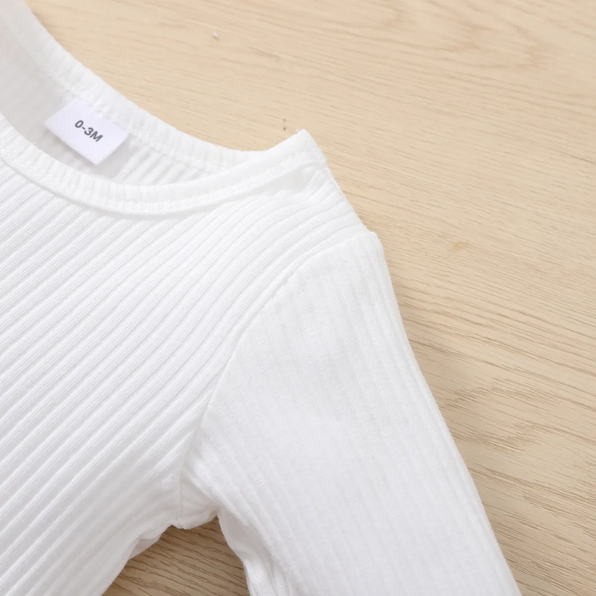 2pcs Baby Girl 95% Cotton Rib Knit Long-sleeve Romper and Double Breasted Belted Denim Tank Dress Set Blue image 6