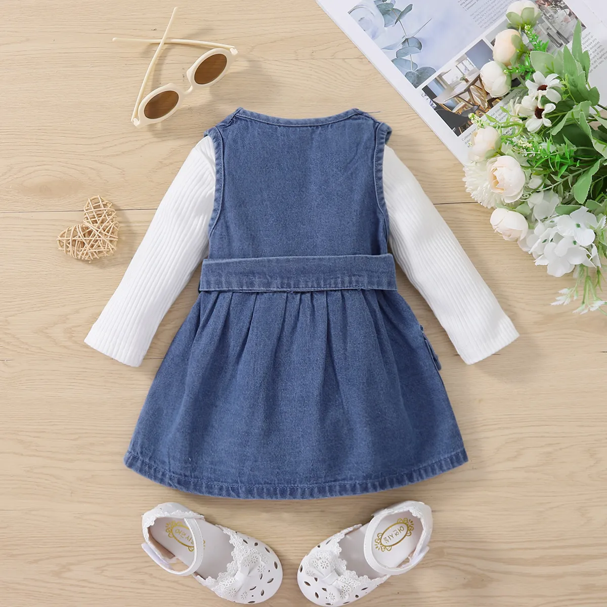 2pcs Baby Girl 95% Cotton Rib Knit Long-sleeve Romper and Double Breasted Belted Denim Tank Dress Set Blue image 2