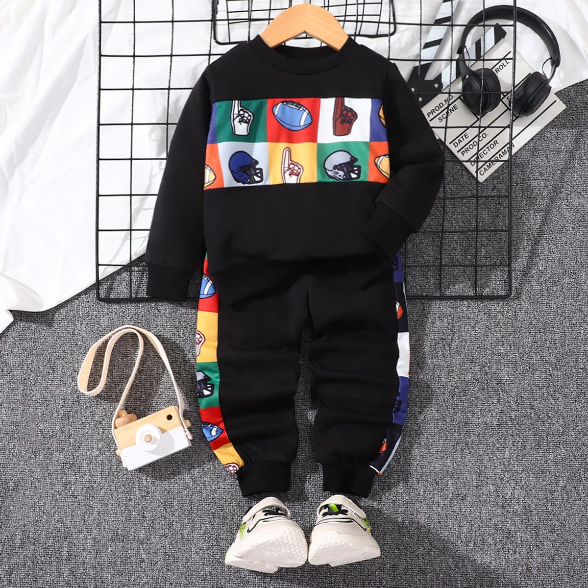 

Rugby Match 2pcs Toddler Boy Playful Colorblock Pullover Sweatshirt and Pants Set