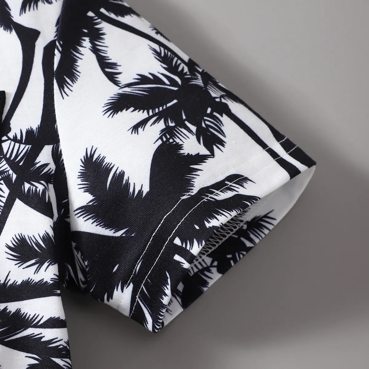 2pcs Toddler Boy Casual Floral Tree Print Tee and Short Set  image 5