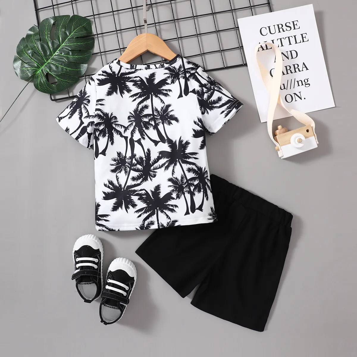 2pcs Toddler Boy Casual Floral Tree Print Tee and Short Set  image 3