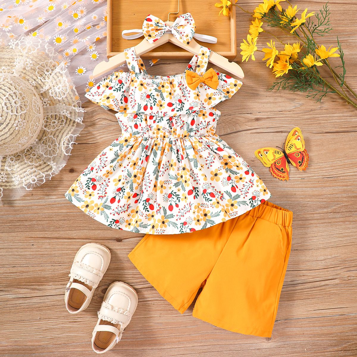 

3pcs Toddler Girl Sweet Headband & Ruffled Cami Top and Solid Shorts Set