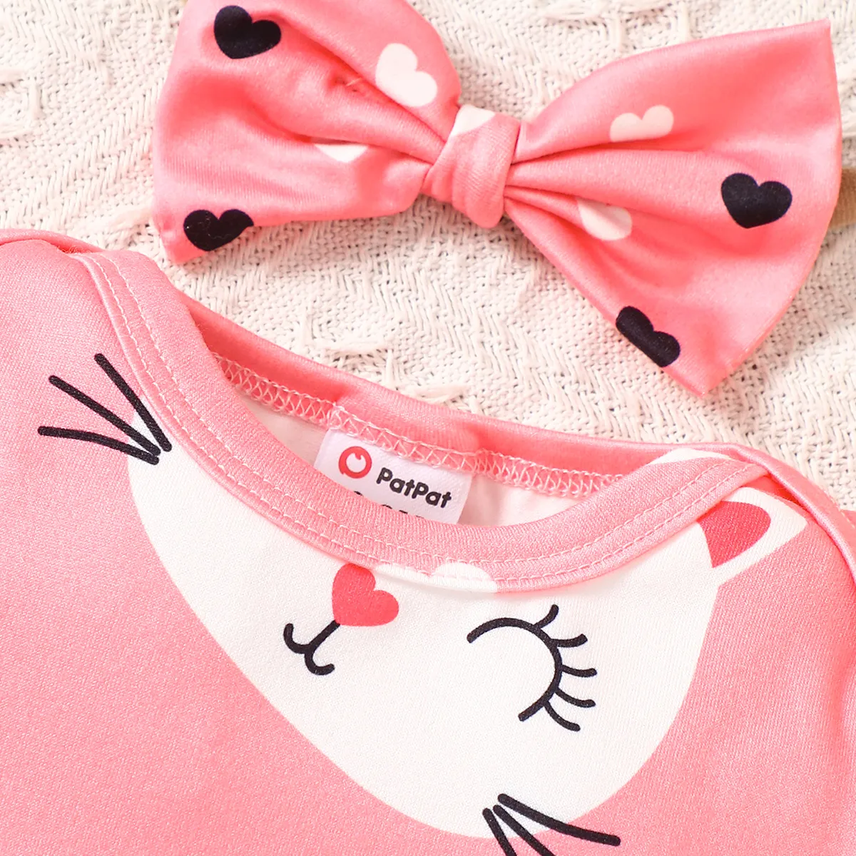 2pcs Baby Girl Allover Cat Pattern Short-sleeve Jumpsuit and Headband Set  image 3