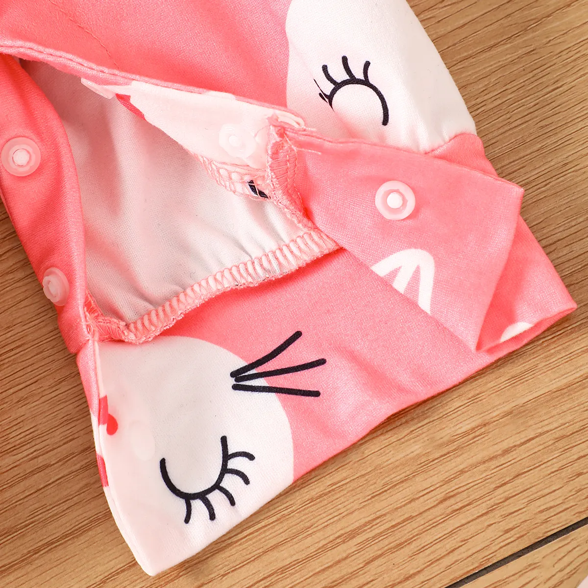 2pcs Baby Girl Allover Cat Pattern Short-sleeve Jumpsuit and Headband Set  image 6