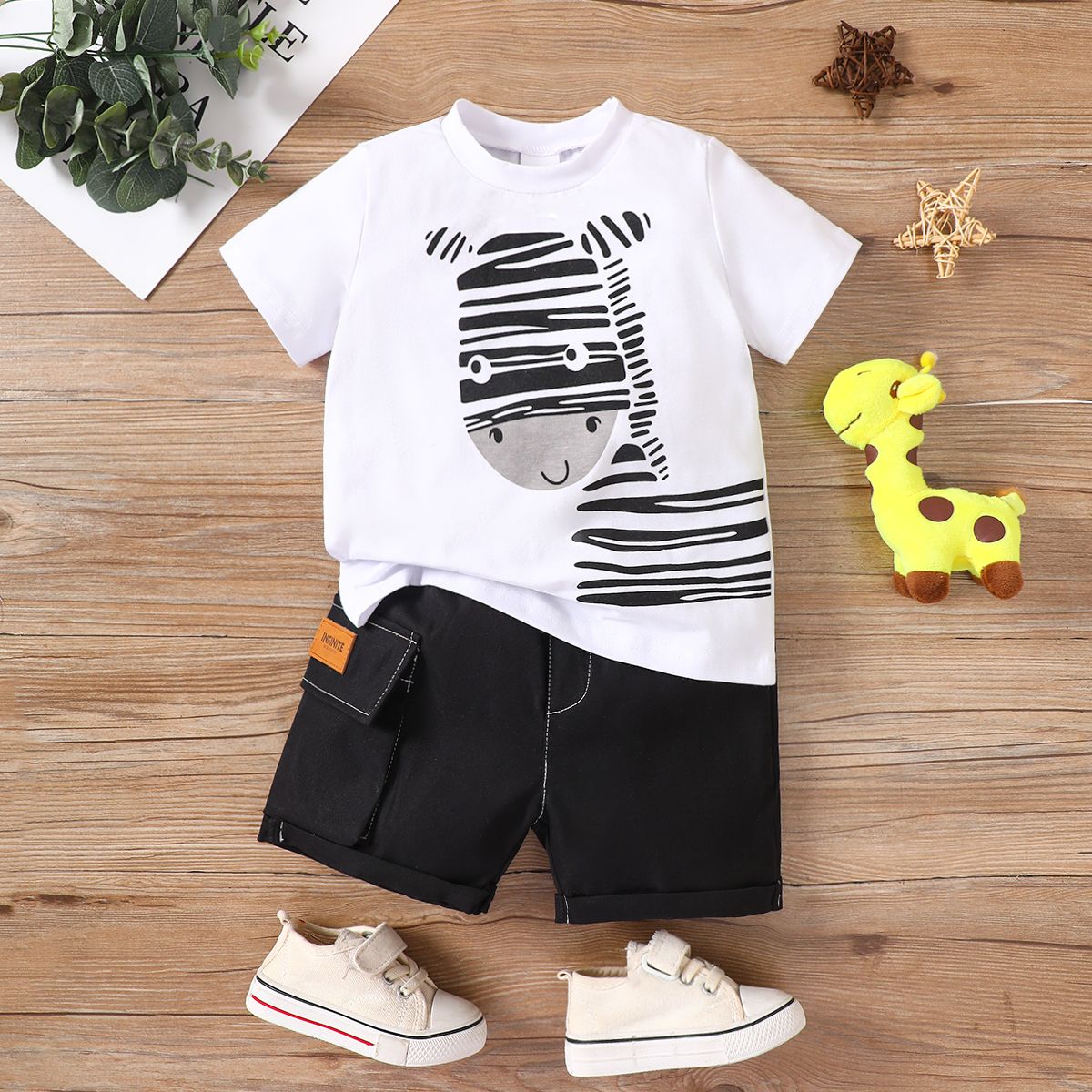 2pcs Toddler Boy Zebra Print Short-sleeve Tee And Cargo Shorts Set
