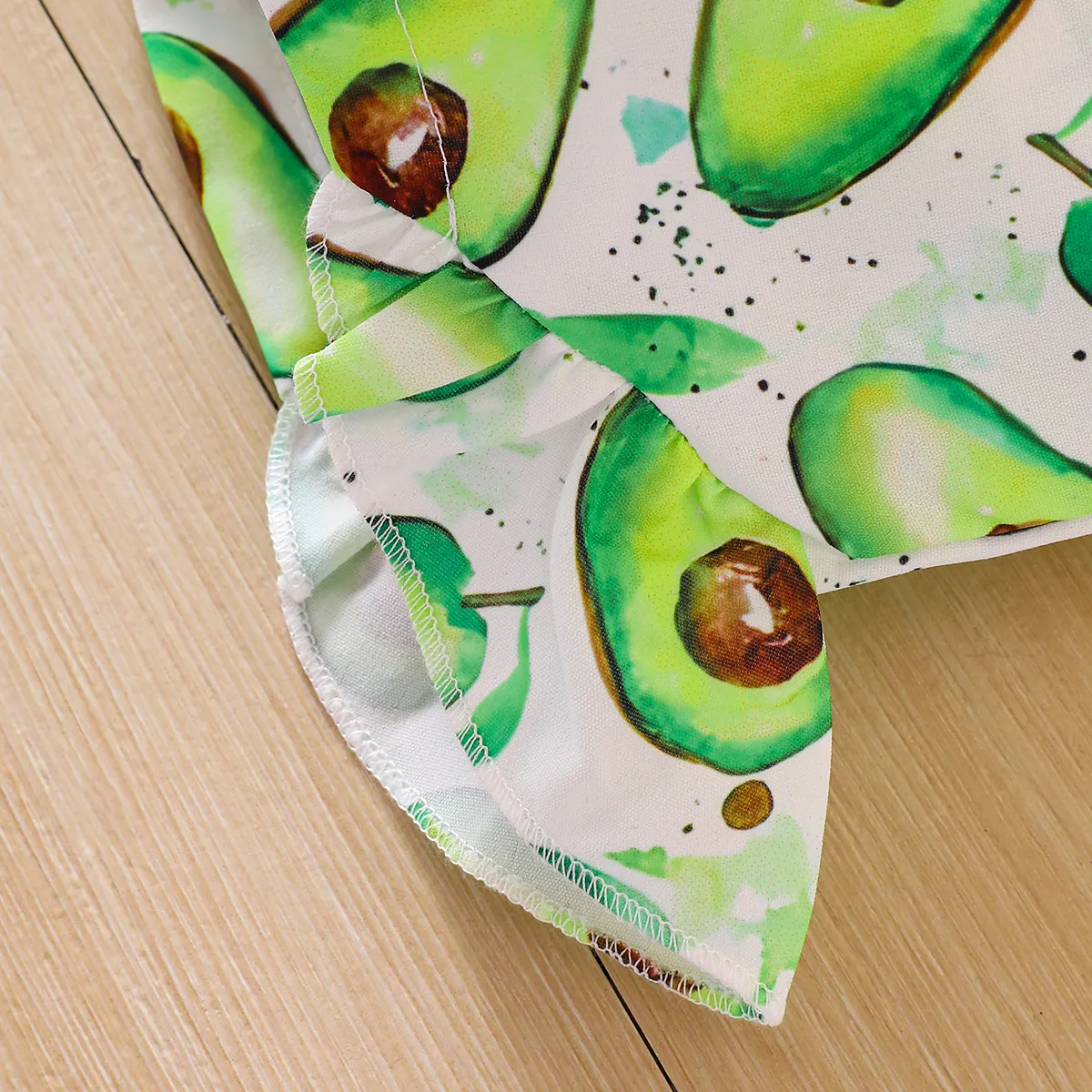 2pcs Toddler Girl Front Buttons Ribbed Ruffle Slip Top and Allover Avocado Print Shorts Set Green image 5