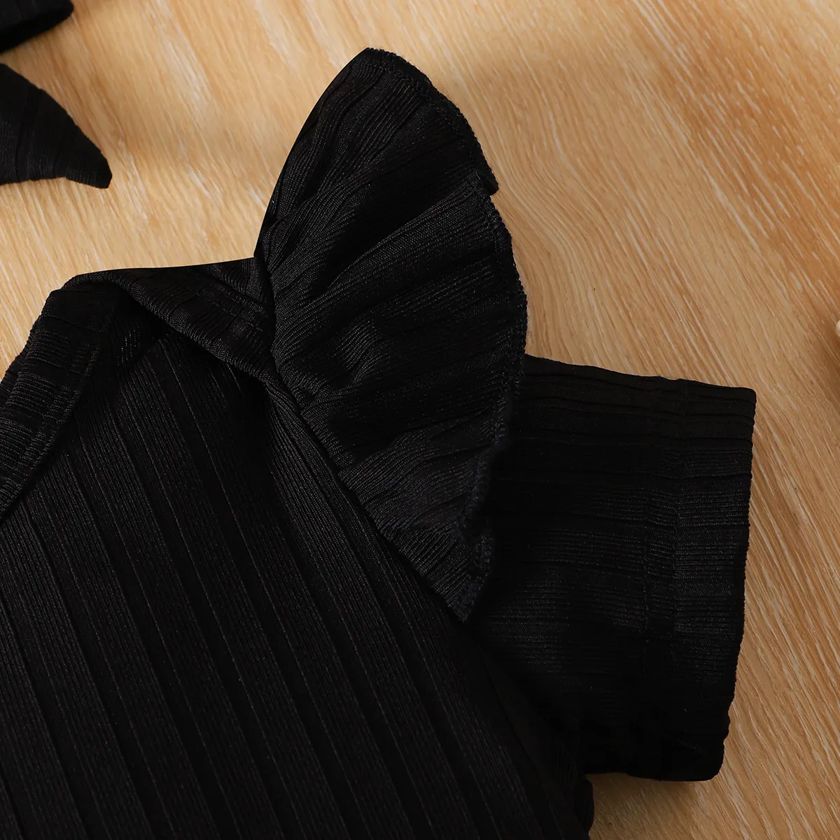 3pcs Baby Girl Black Ribbed Short-sleeve Romper and Tweed Skirt with Headband Set Black image 3