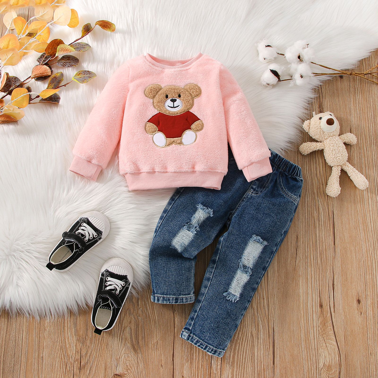 

2pcs Baby Girl Bear Embroidered Long-sleeve Fuzzy Pullover and Ripped Jeans Set