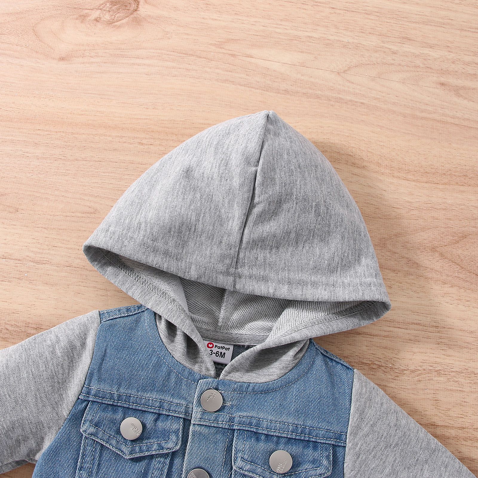 

Baby Boy Button Design Denim Splicing Hooded Long-sleeve Jacket