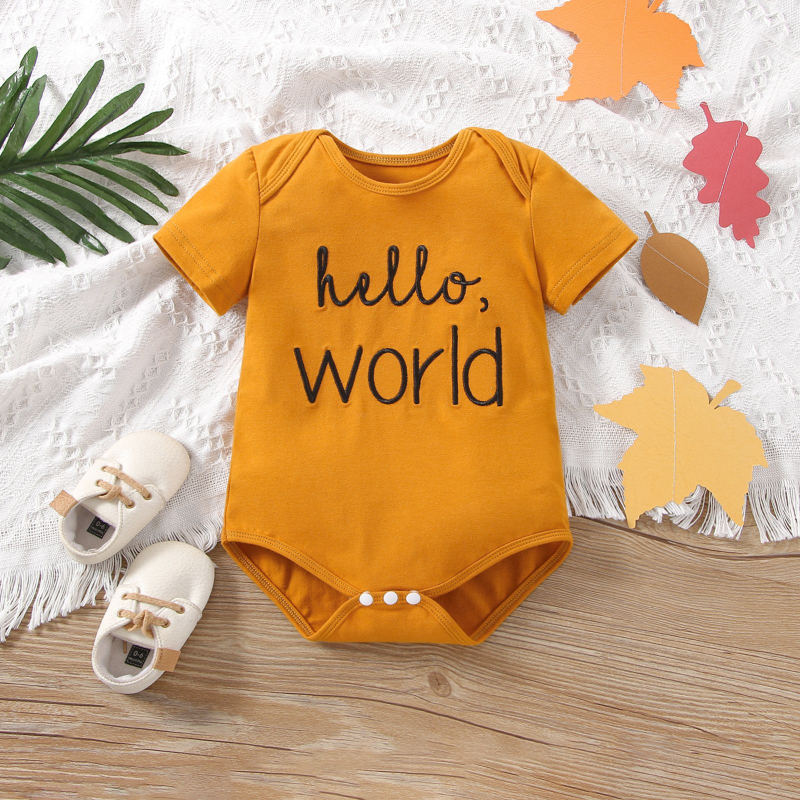 

Baby Boy/Girl 95% Cotton Short-sleeve Letter Embroidered Romper