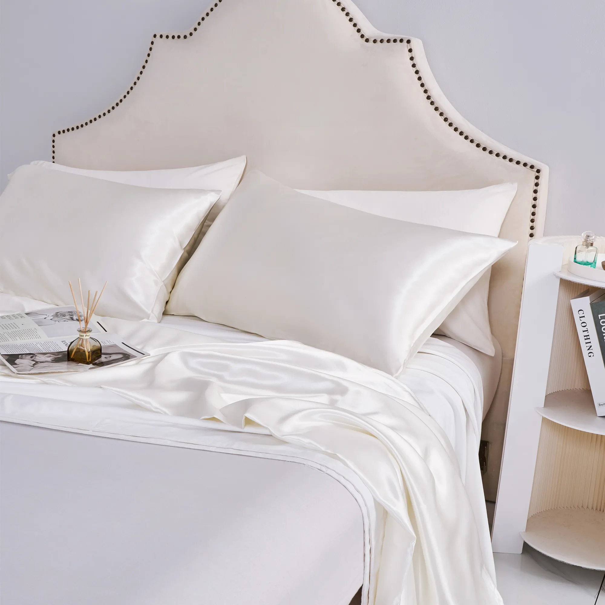 Satin Pillowcase Artificial Silk Satin Pillow Case with Envelope Closure Beige big image 1