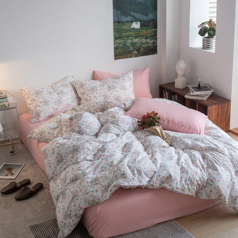Allover Floral Print Bedding Set Including Duvet Cover & Pillow Cases big image 2