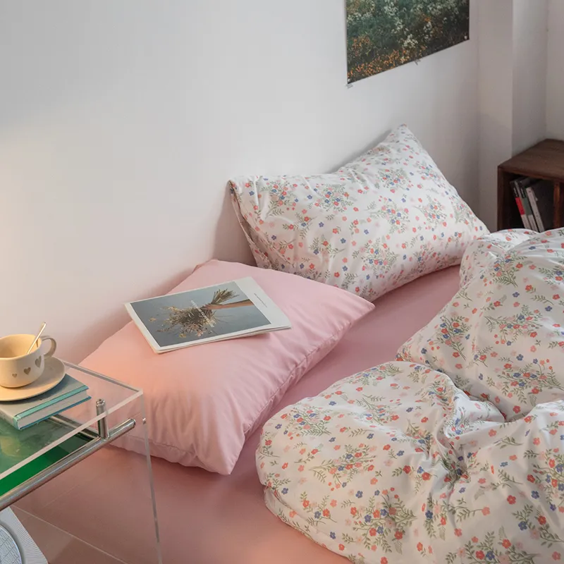 Allover Floral Print Bedding Set Including Duvet Cover & Pillow Cases big image 4