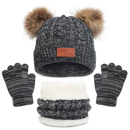 Baby/toddler Three-piece set of essential winter woolen hat, scarf and gloves to keep warm
