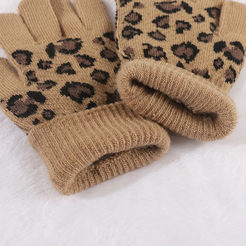Luvas de malha clássicas com estampa de leopardo para crianças Castanho image 3
