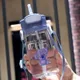 550 ml/18,6 Unzen niedliches Cartoon-Muster Kinder Strohhalm Wasserflasche aus Kunststoff, tragbar, Silikon, gerade Trinkhalme, Tasse mit Skala und personalisiertem Griff hellblau