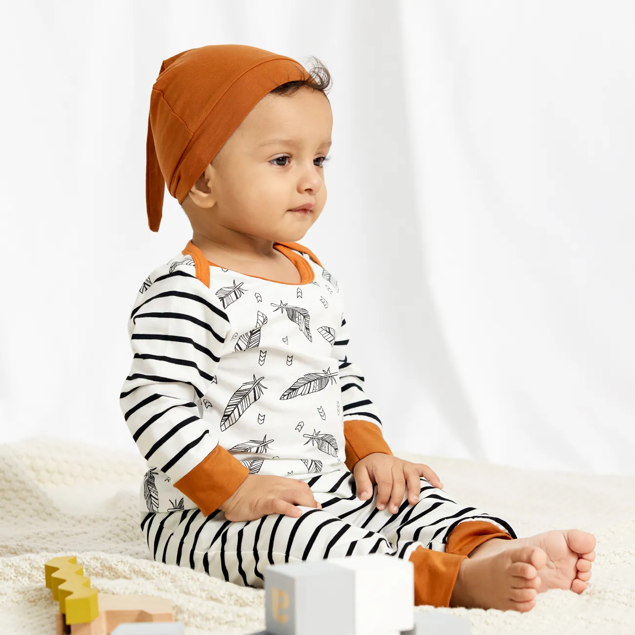 100% Cotton 3pcs Stripe and Feather Print Long-sleeve Baby Set Black/White big image 1