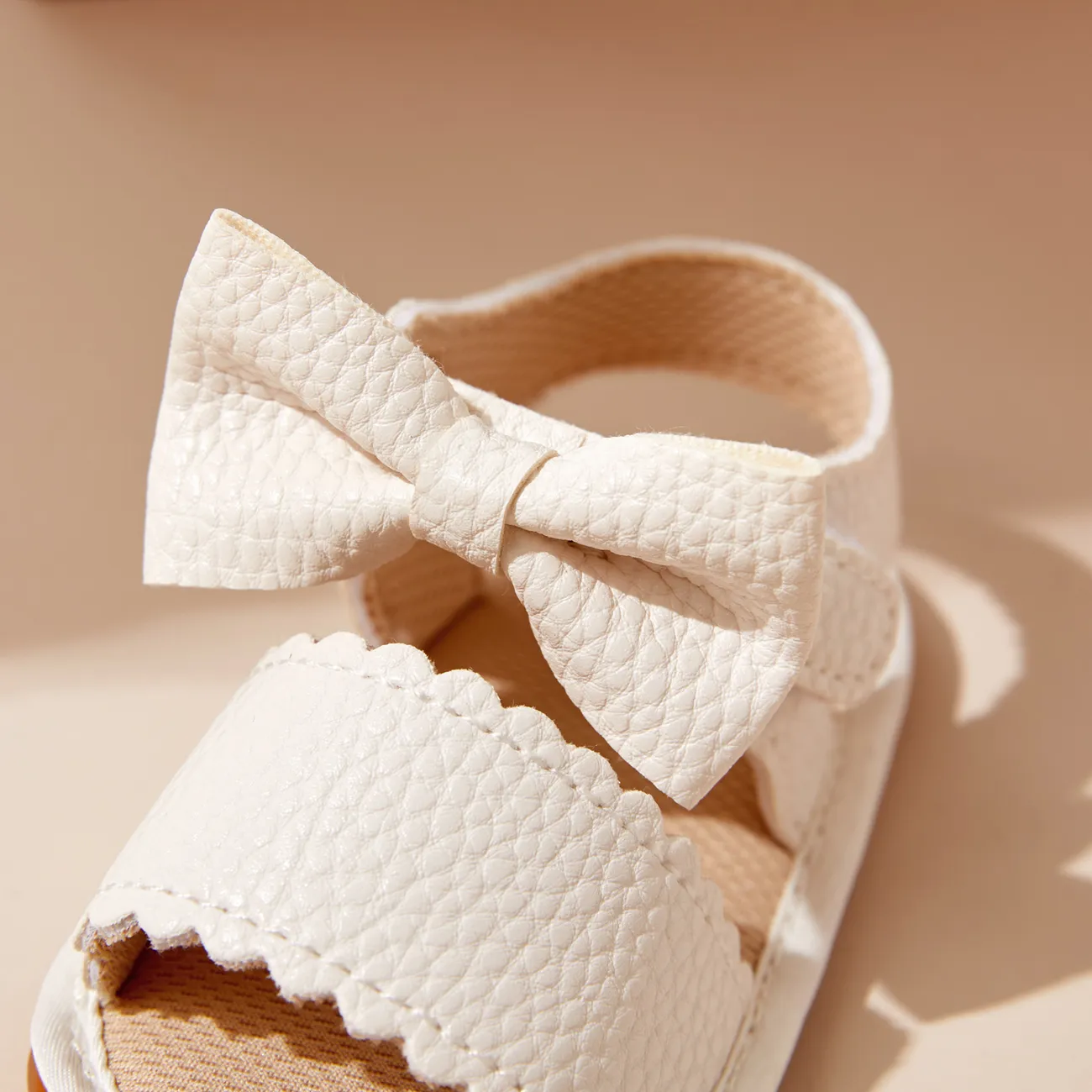 Baby / Toddler Solid Bowknot Velcro Closure Sandals White big image 1
