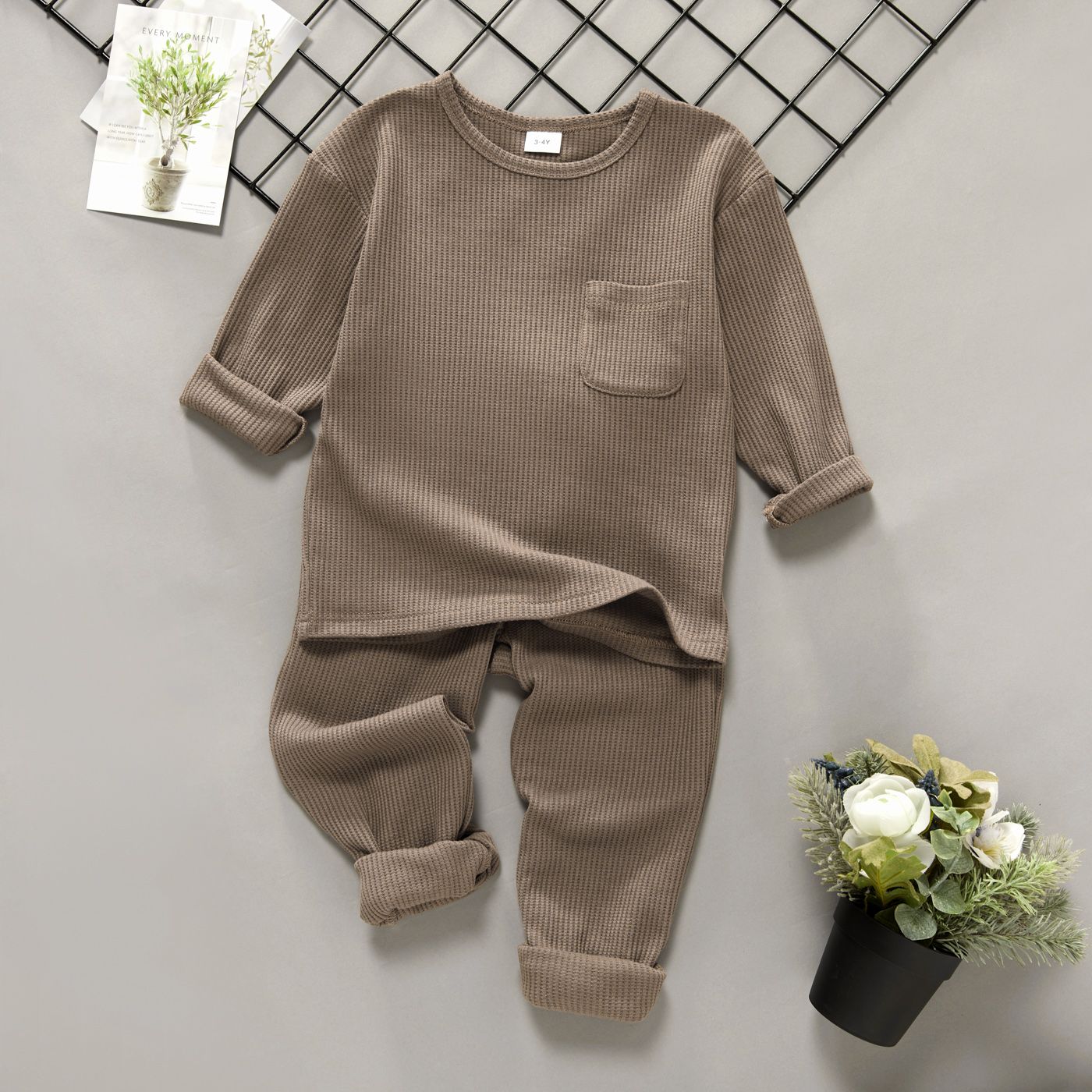 2-piece Toddler Boy/Girl Round-collar Long-sleeve Ribbed Solid Top With Pocket And Elasticized Pants Casual Set