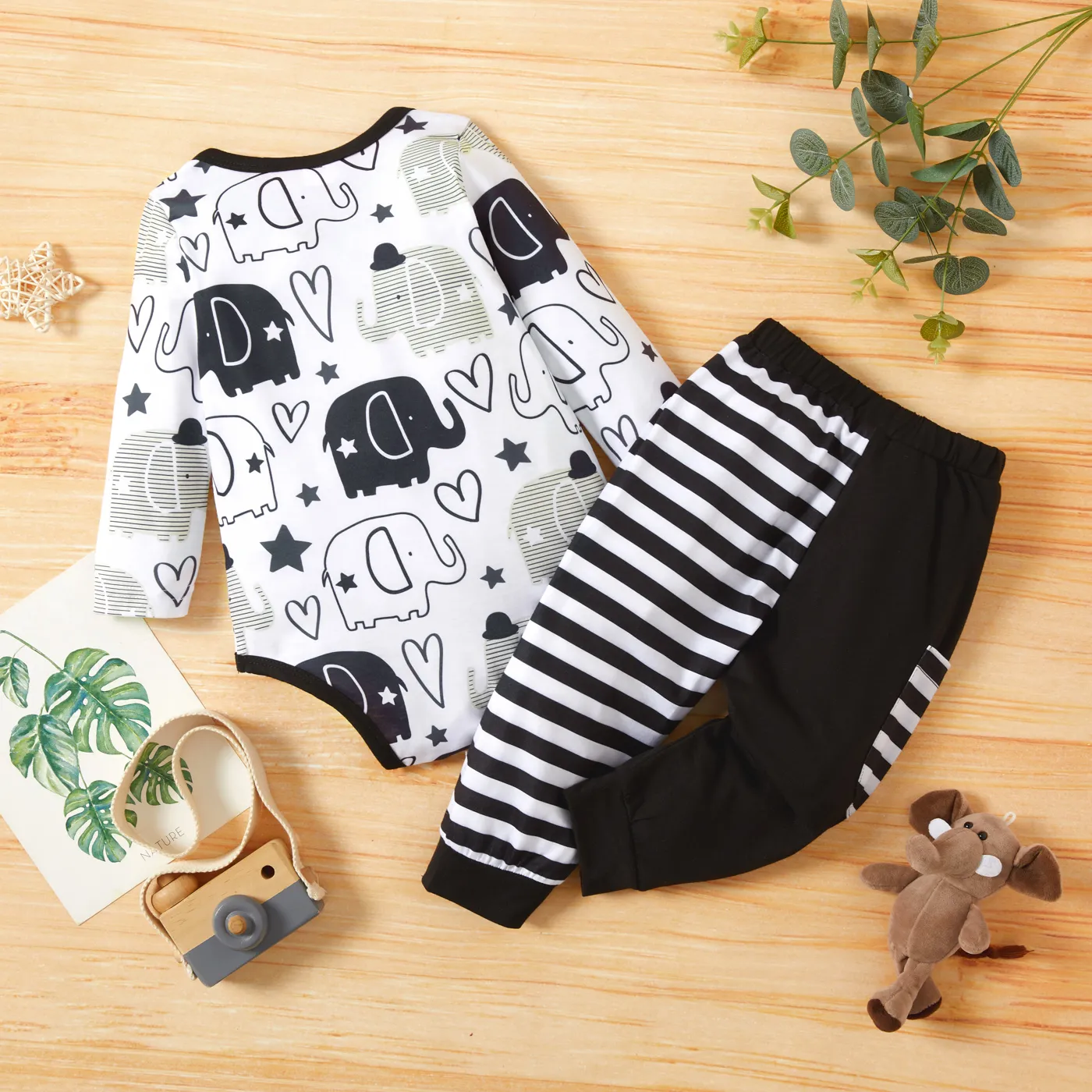 Baby Boy 2pcs Elephant and Stripe Print Black and White Romper Set Black/White image 2
