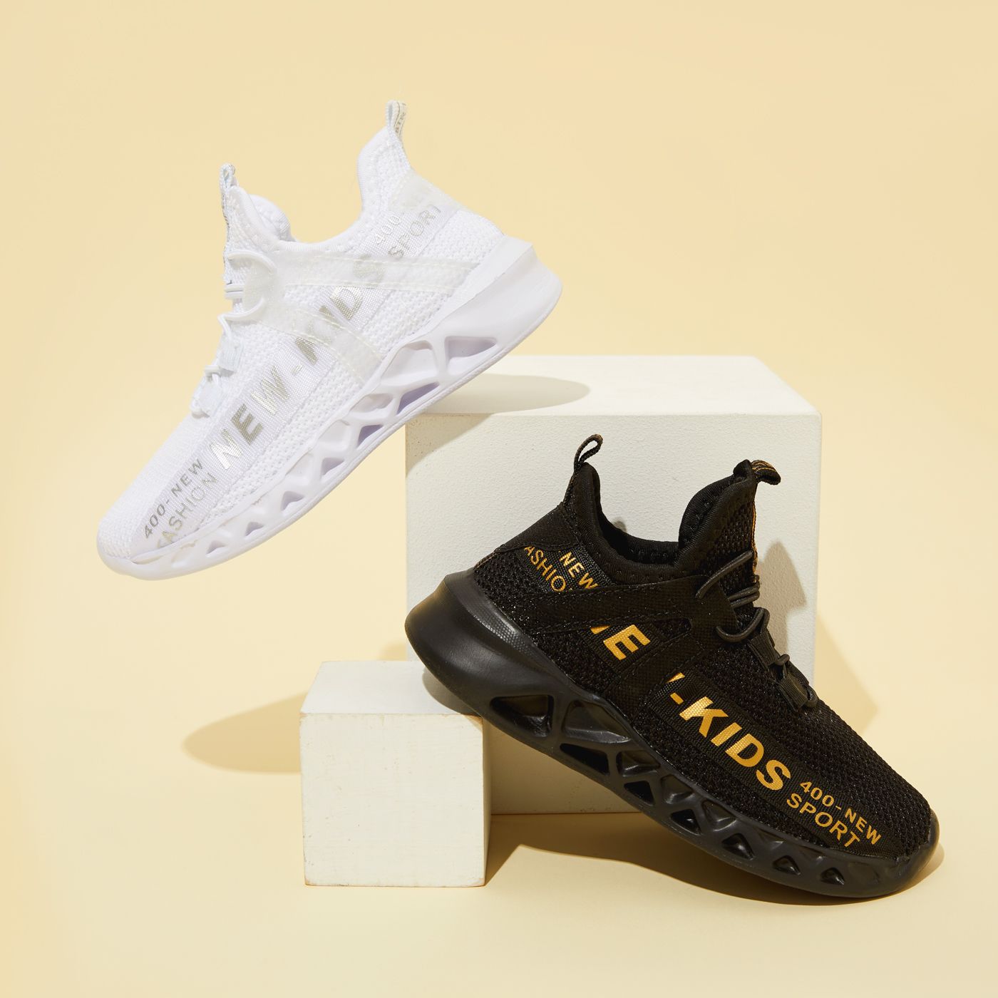 

Kid Letter Print Breathable Sports Shoes