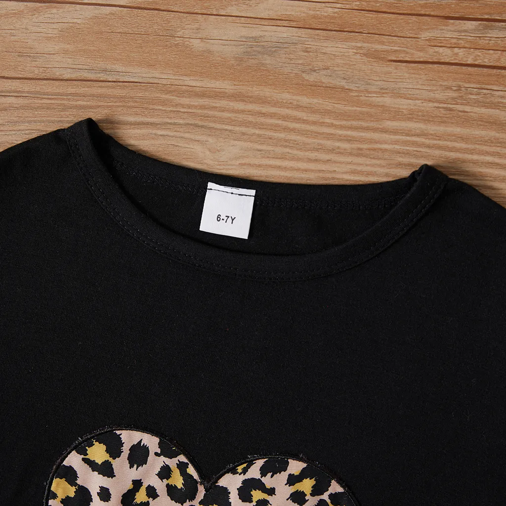 2-piece Kid Girl Leopard Heart Print Black Pullover Sweatshirt and Patchwork Ripped Jeans Denim Pants Set  image 4