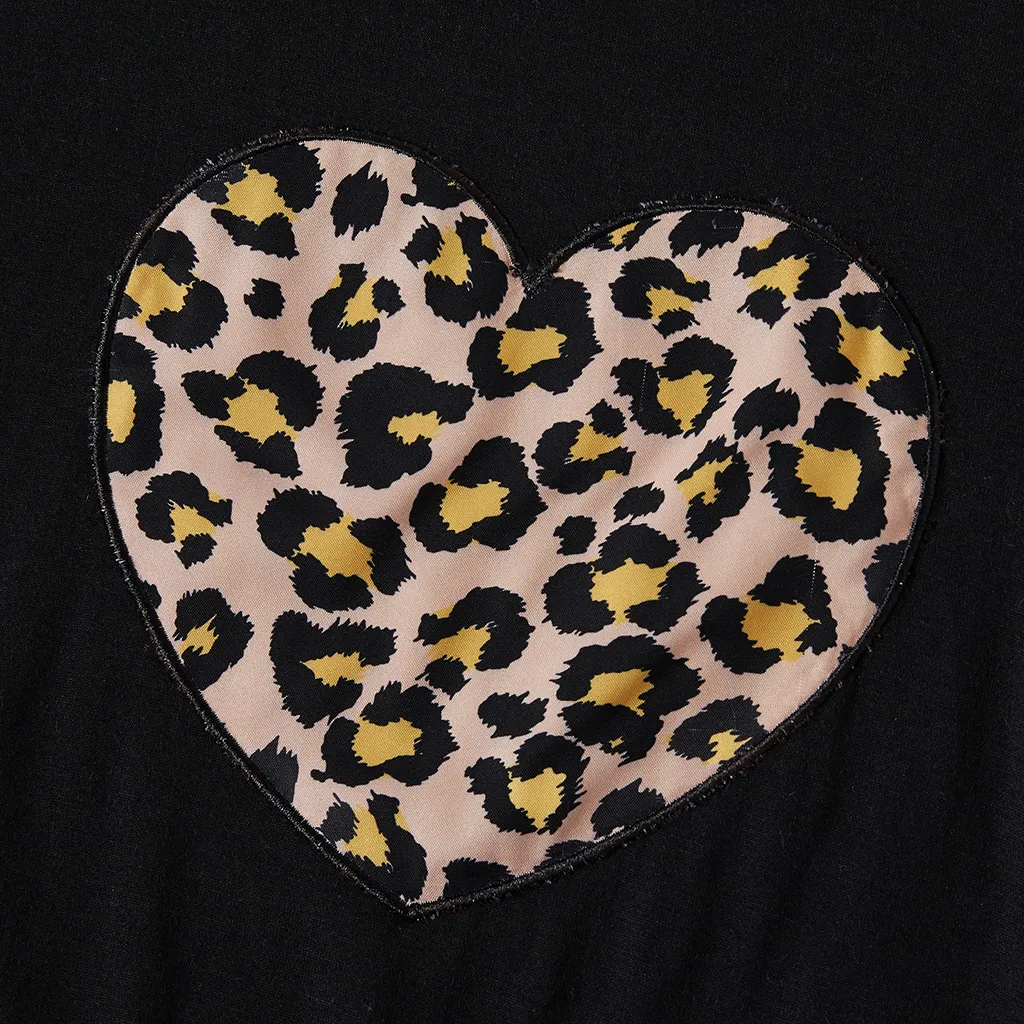 2-piece Kid Girl Leopard Heart Print Black Pullover Sweatshirt and Patchwork Ripped Jeans Denim Pants Set  image 3