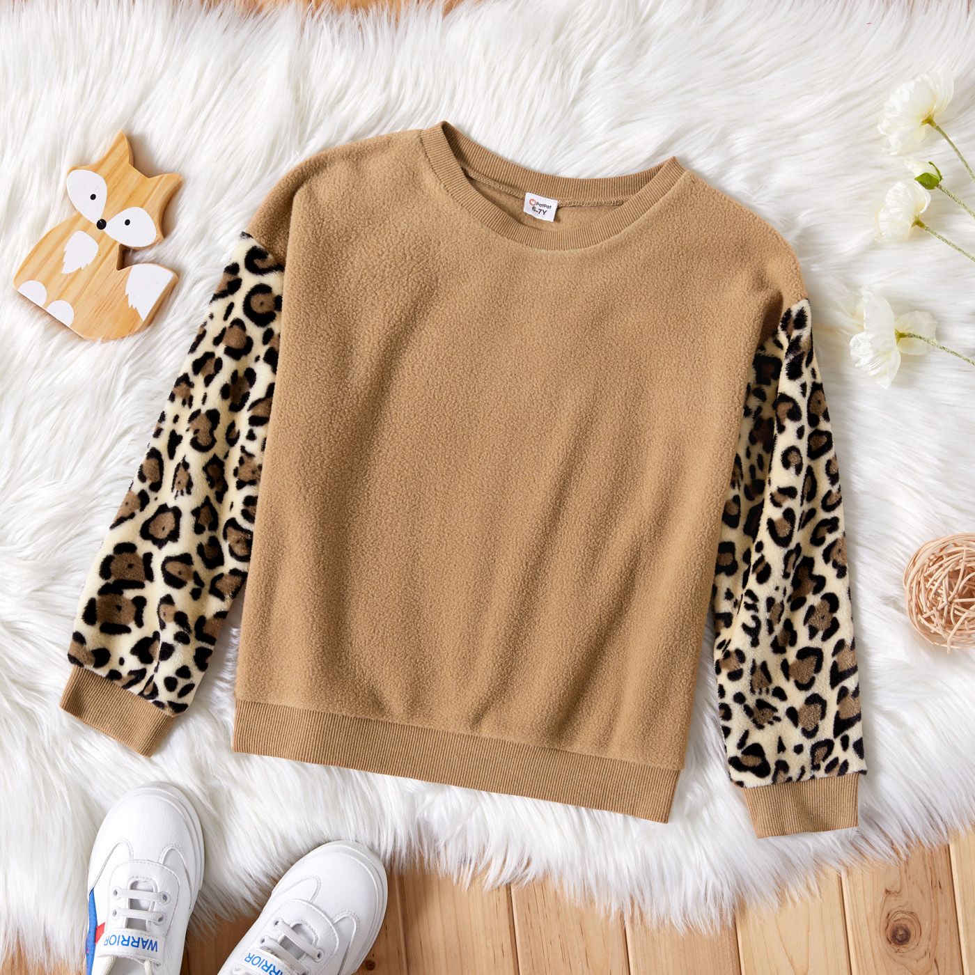 

Kid Girl Leopard Print Fuzzy Pullover Sweatshirt