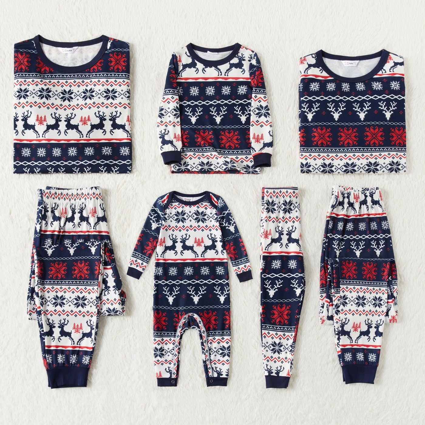 

Christmas All Over Reindeer and Snowflake Print Snug Fit Family Matching Long-sleeve Pajamas Sets