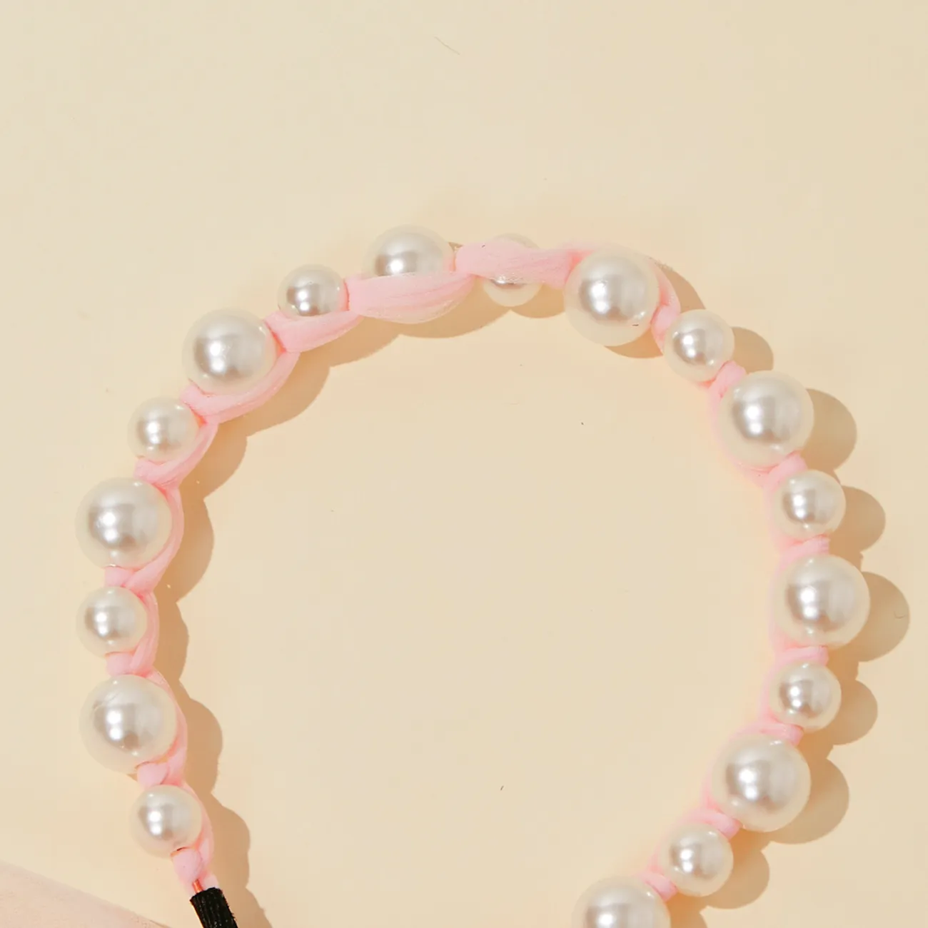 Diadema de cinta larga con serpentina de perlas para niñas Rosado big image 1