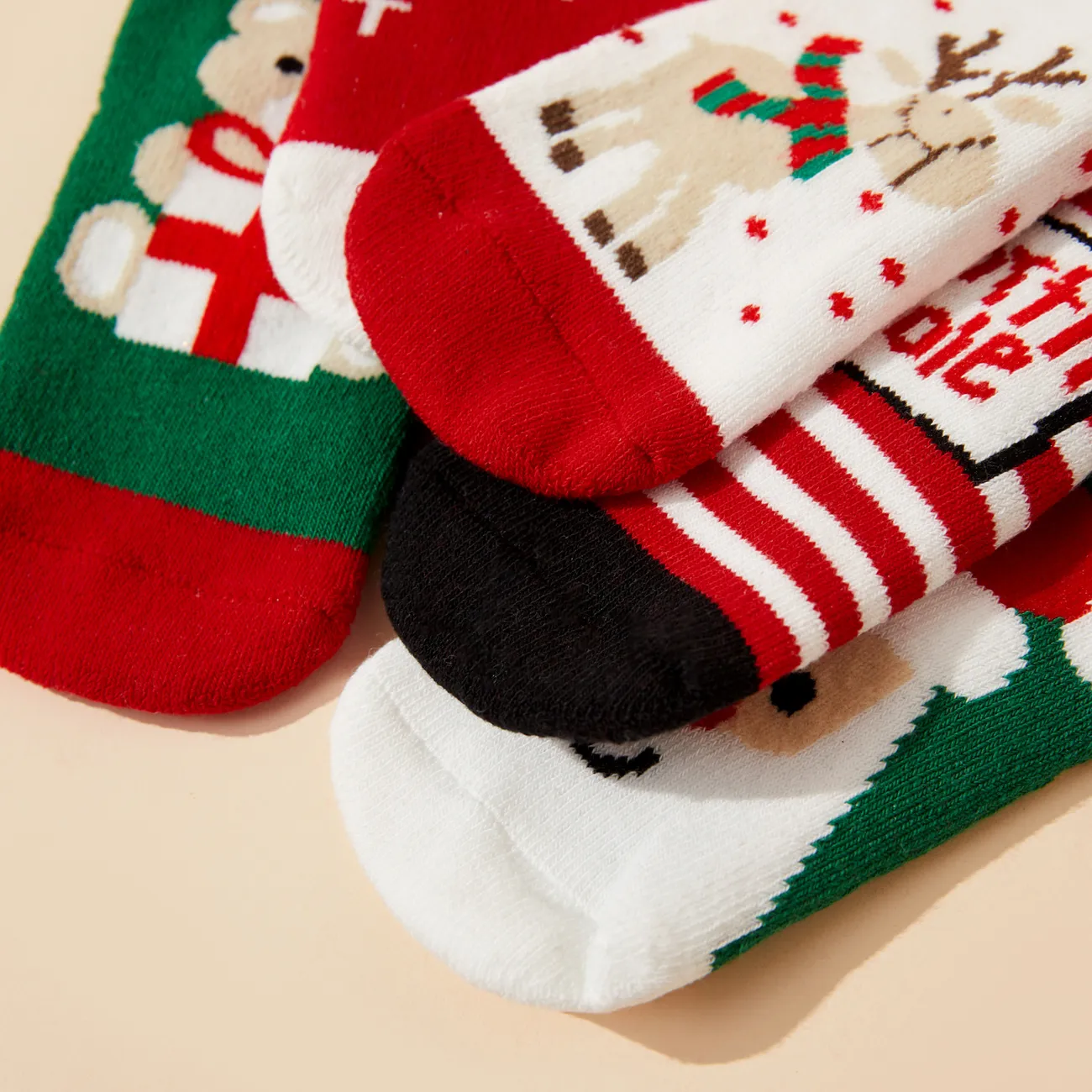 Paquete de 5 calcetines antideslizantes de felpa gruesos de invierno para bebés / niños pequeños de navidad Rojo big image 1