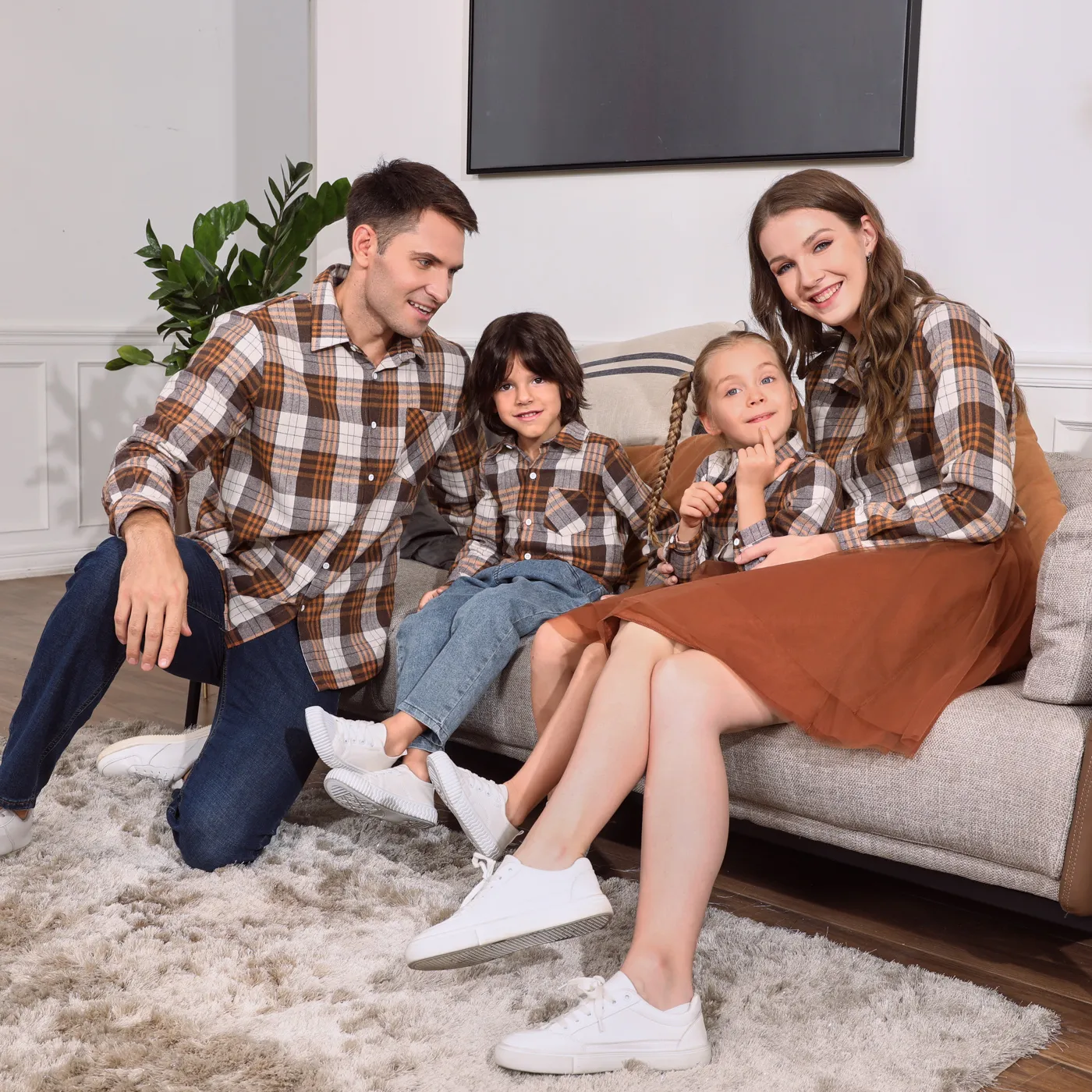 Khaki Plaid Family Matching Long-sleeve Lapel Shirts and Mesh Skirts Sets  image 3