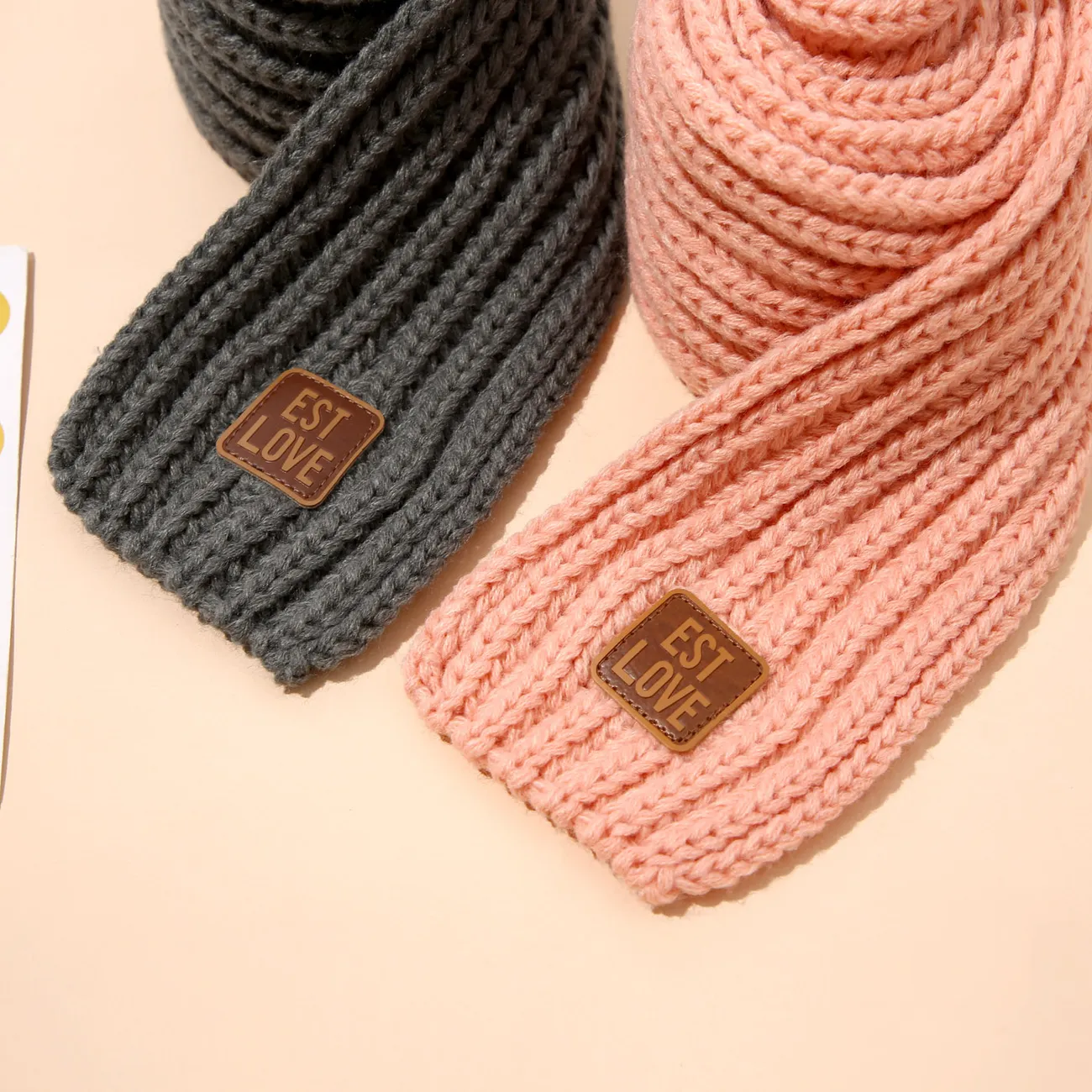 écharpe tricotée d'automne et d'hiver de couleur pure pour enfants Rose big image 1