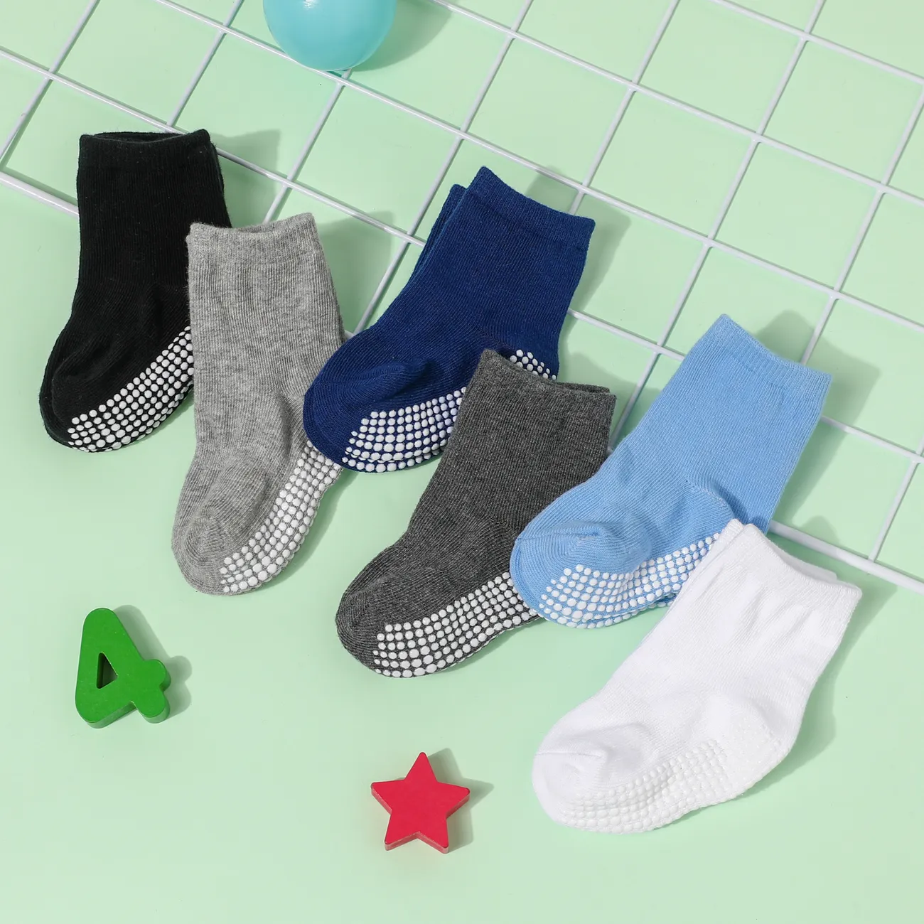 Paquete de 6 calcetines de pegamento antideslizantes de color puro para bebés / niños pequeños Azul big image 1