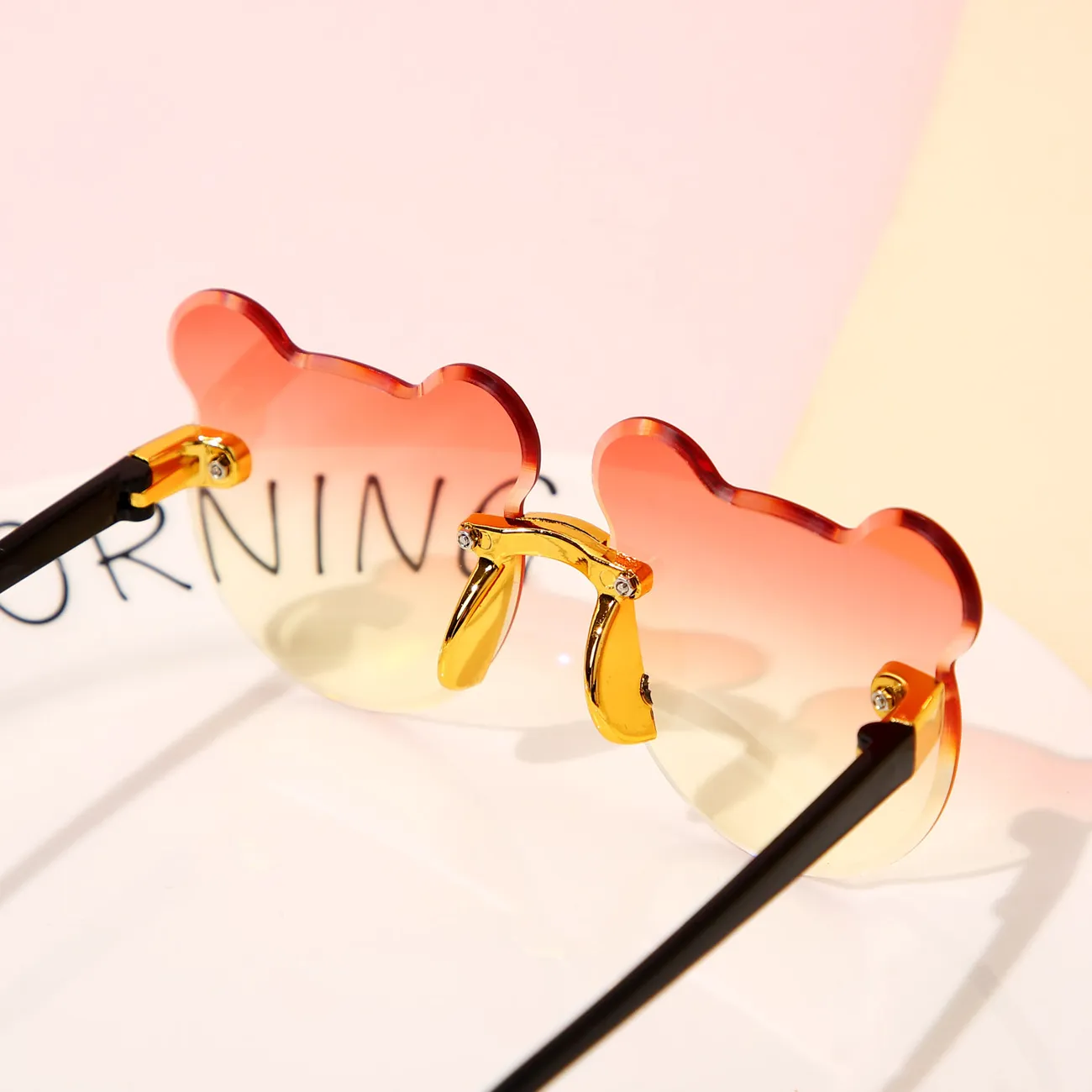 Baby / Kleinkind / Kind Cartoon Katzenohren randlose dekorative Brille (mit Brillenetui) gelb big image 1