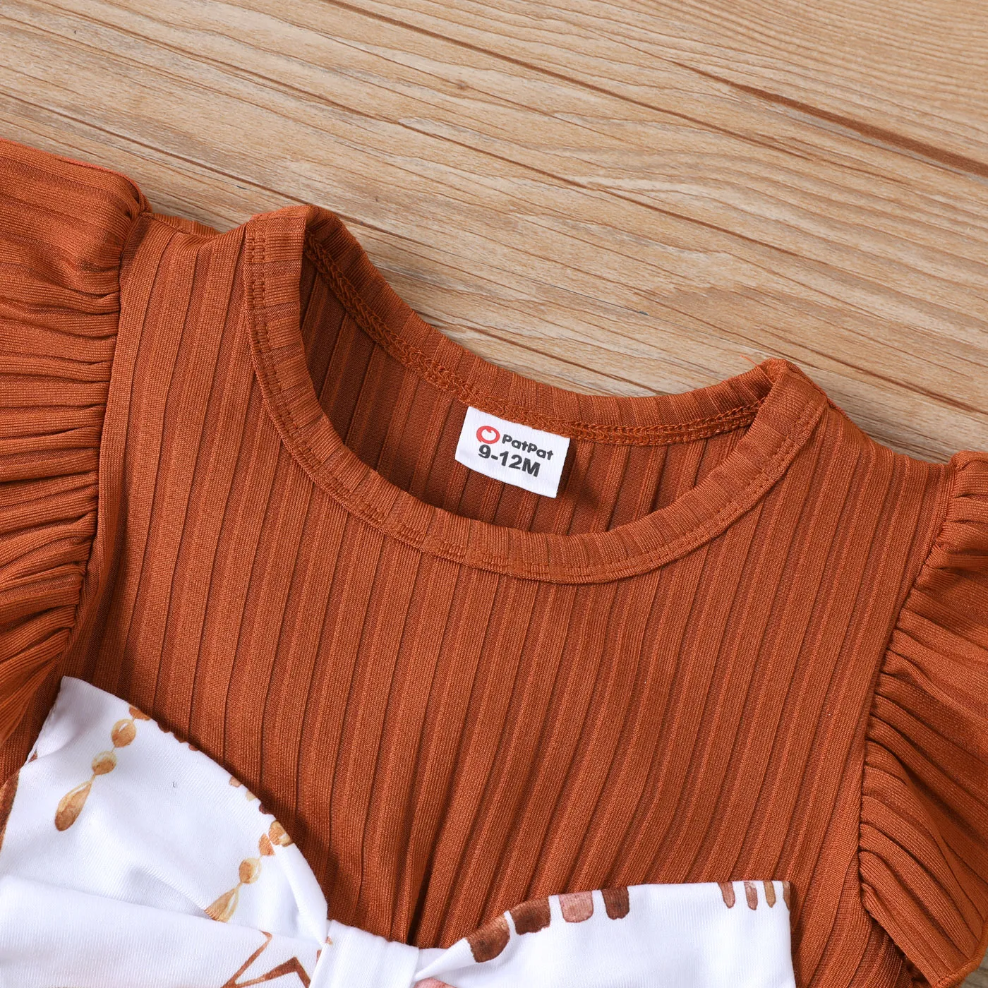 Baby Girl Ribbed Brown/White Rainbow and Star Print Ruffled Flutter Sleeve Bowknot Dress Brown image 2